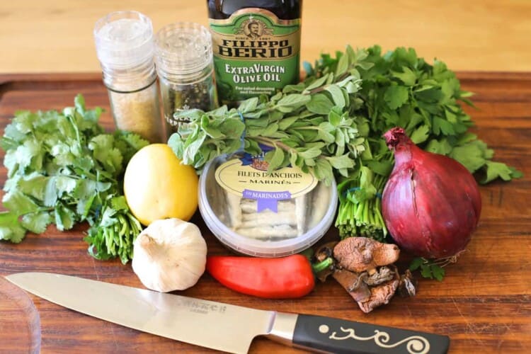 Discover the Main Ingredients of Chimichurri and How to Use Them