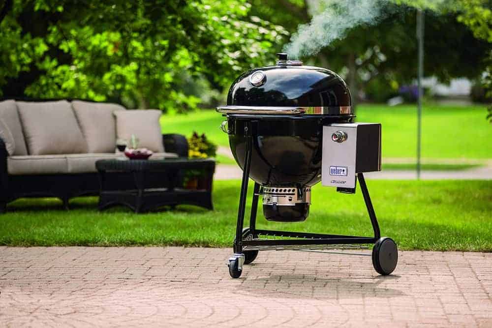 Foto afbalanceret bud Weber Summit Charcoal Grill Review — Webers Take on the Kamado