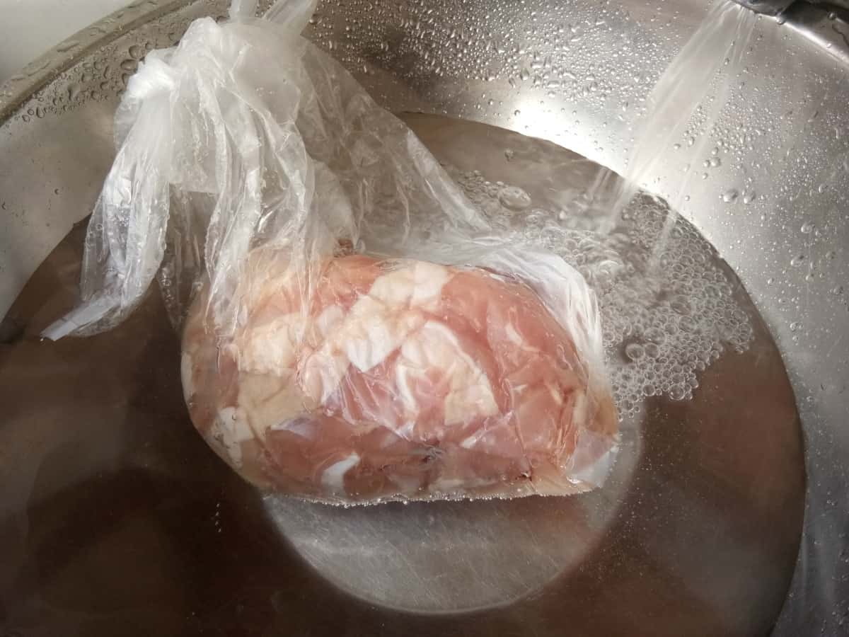 How To Defrost Chicken Breast Quickly Without Microwave?