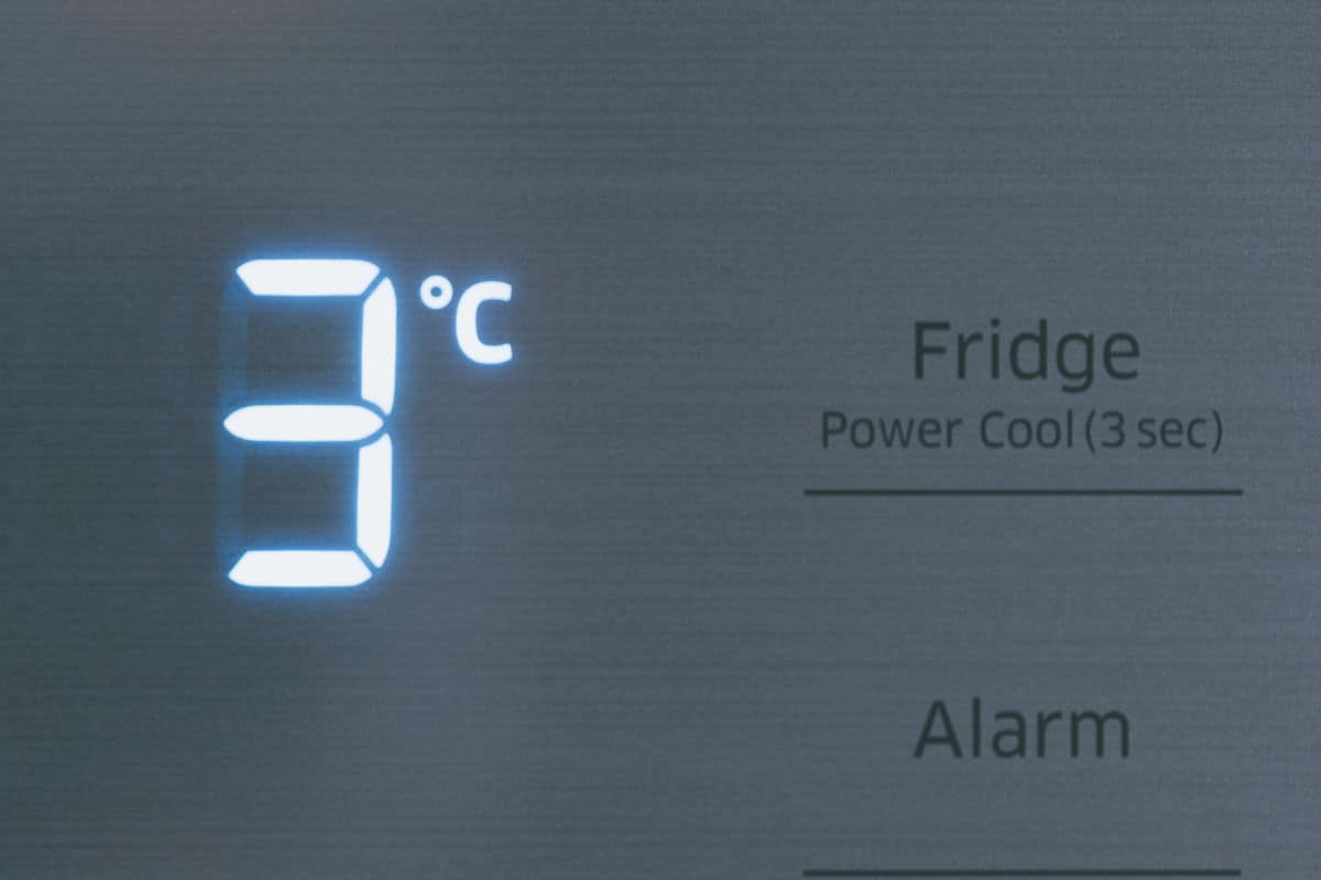 Fridge temperature digital disp.