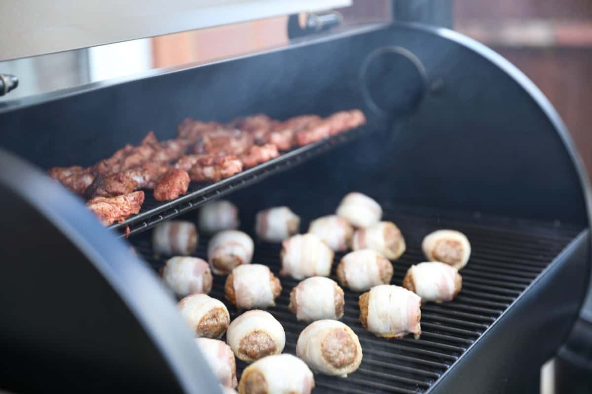 Chicken wings and moink balls in a pellet gr.