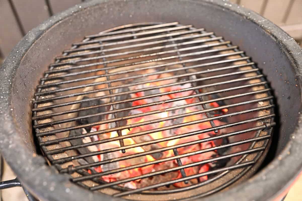 Red hot charcoal in a Kamado Joe Jr. gr.