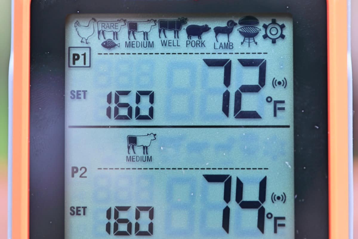 Close up of ThrmoPro TP826 screen showing the meat preset setti.