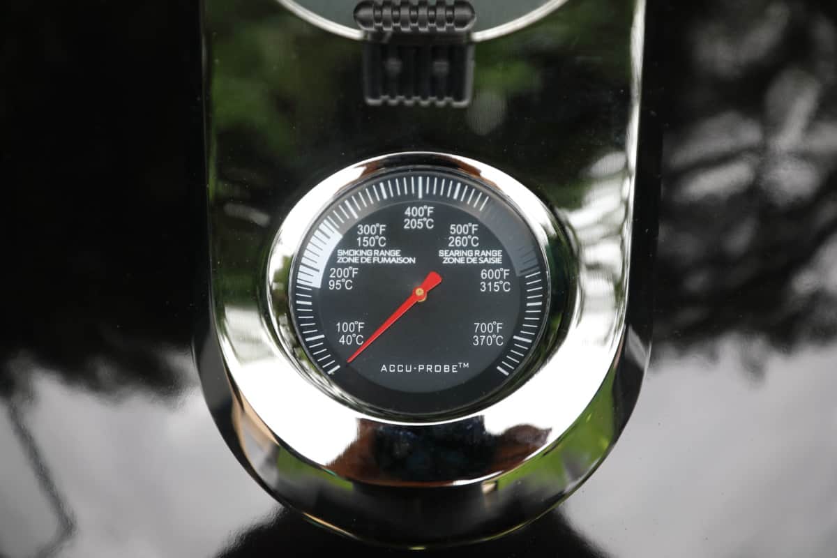 Napoleon PRO22K-LEG-2 lid thermometer.