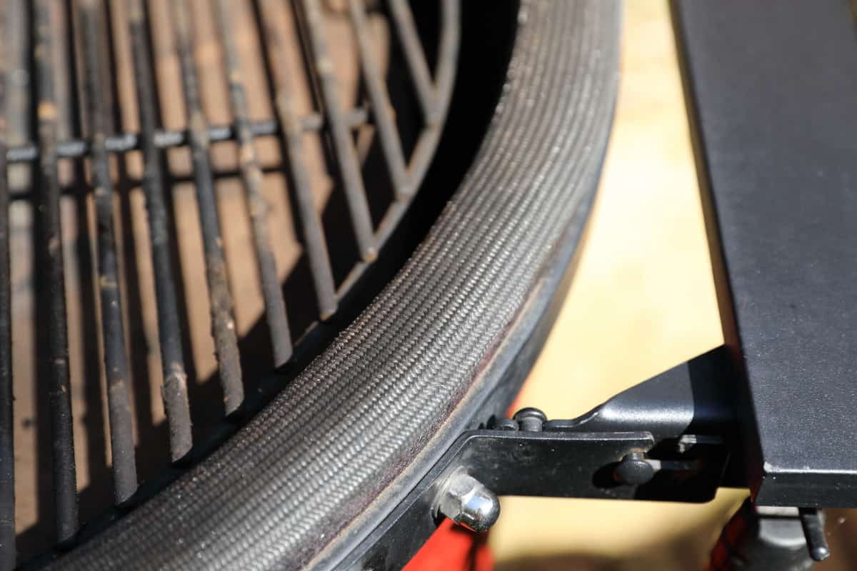 Close up of the Kamado Joe Big Joe fiberglass gasket