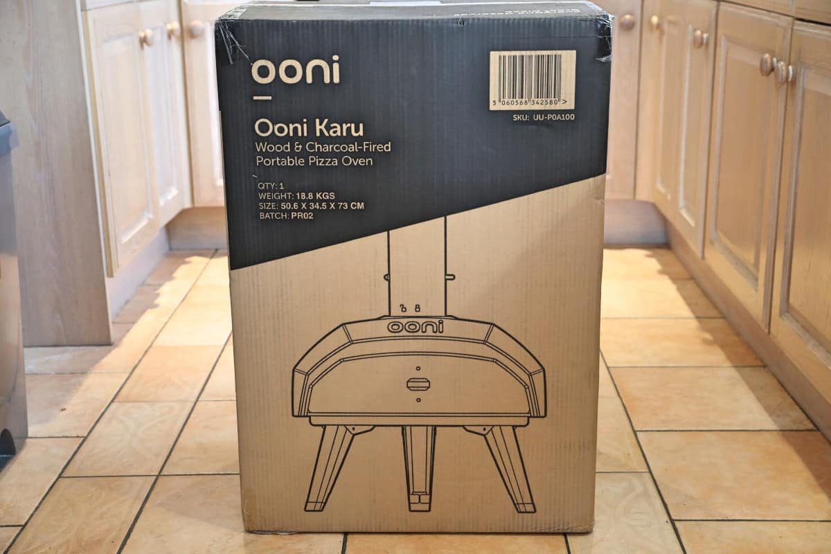 Ooni Karu 12 in outer box.